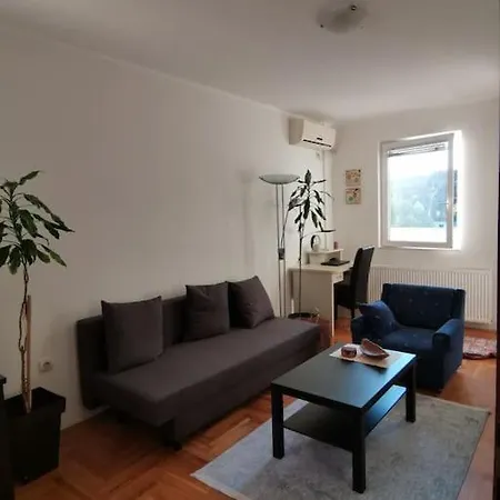 Luminii Apartment